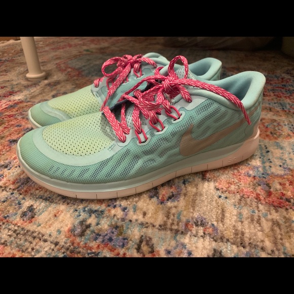 Nike free runs youth - Picture 1 of 5